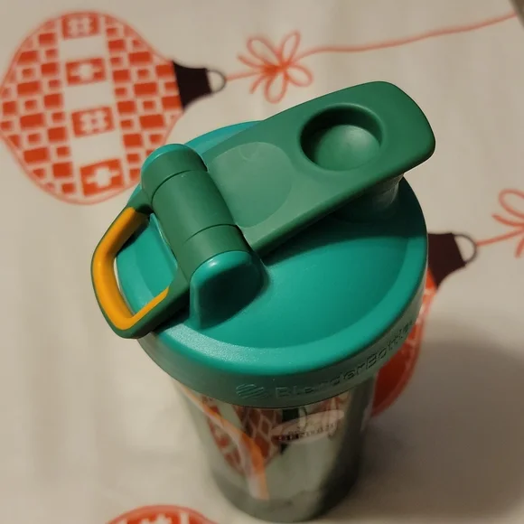 Irish Blender Bottle - Picture 2 of 2